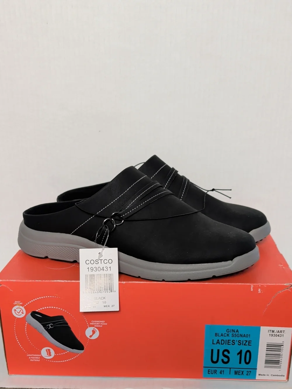 Gina Black Slip-On Clog - US 10